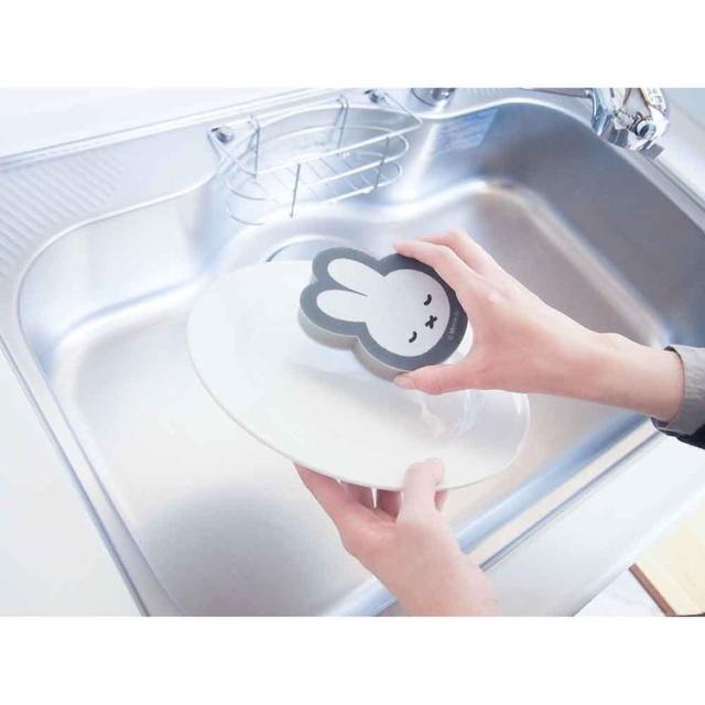 ミッフィーかわいい不織布スポンジオカトーキッチンスポンジmiffyミッフィー　不織布スポンジ４Ｐセット 