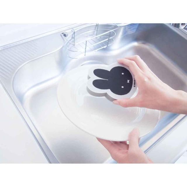 ミッフィーかわいい不織布スポンジオカトーキッチンスポンジmiffyミッフィー　不織布スポンジ４Ｐセット 