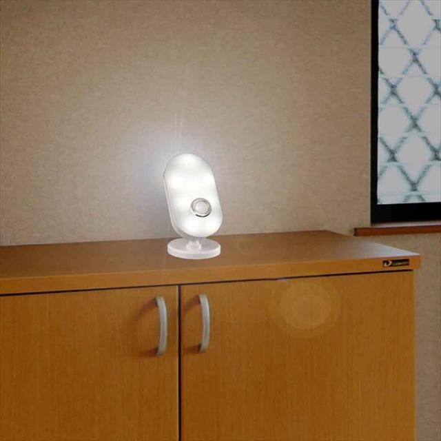 ナイトライトセンサーライト人感センサー明暗センサーLED乾電池式USB給電懐中電灯昼白色回転タイプ防水IPX4相当乾電池式人感明暗ナイトライト