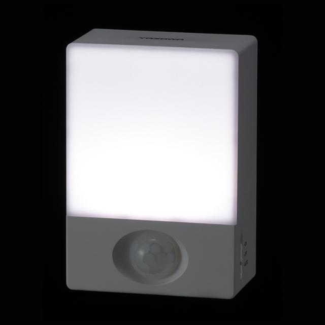 ナイトライトセンサーライト人感センサー明暗センサーLED乾電池式USB給電懐中電灯昼白色回転タイプ防水IPX4相当乾電池式人感明暗ナイトライト