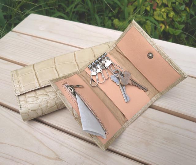 プレミア商品 日本製 本革 レザー キーケース レディース クロコダイル型押し エナメル キーホルダー 小銭入 カード入 コインケース 財布 サイフ ギフ 人気トレンド Design Tours Com