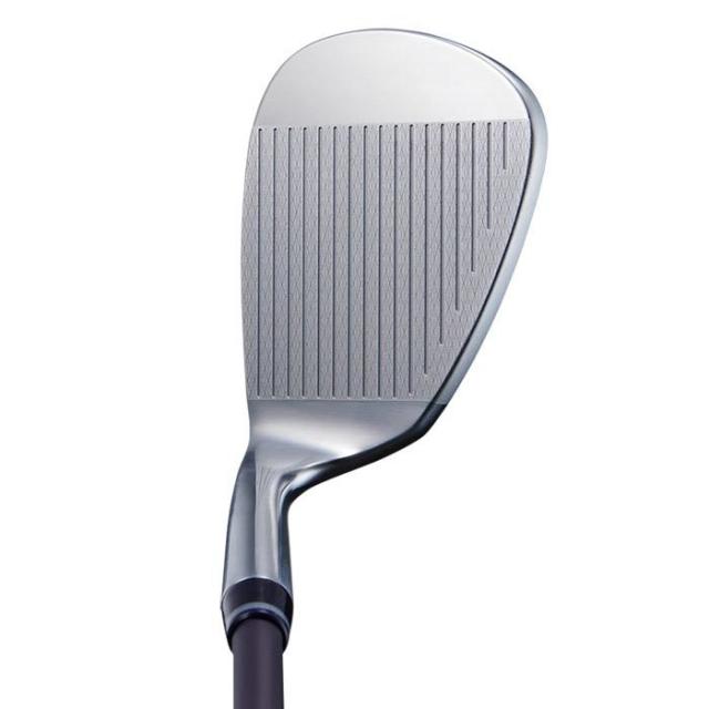 安定したスピン性能を実現するフェース面仕上げ