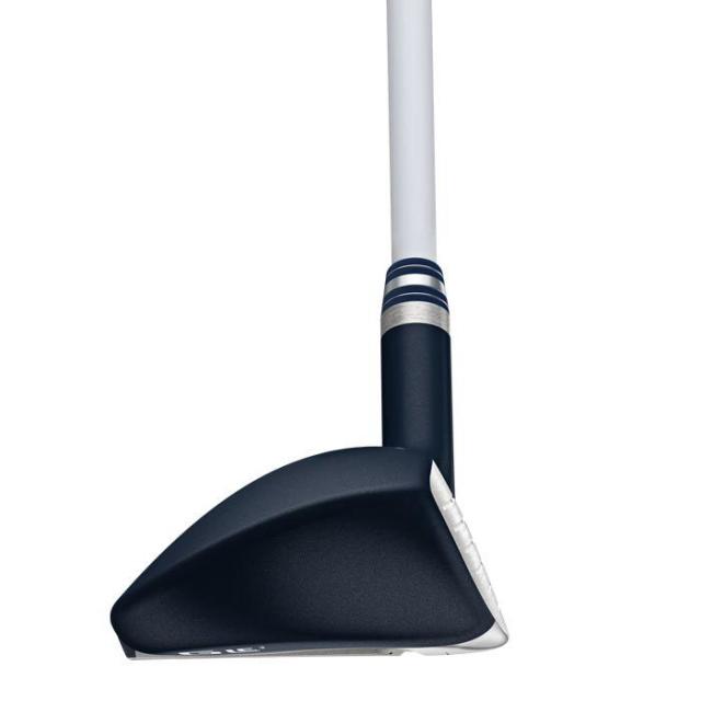 ヘッド後方に配したウェイトによる深低重心でミスに強い