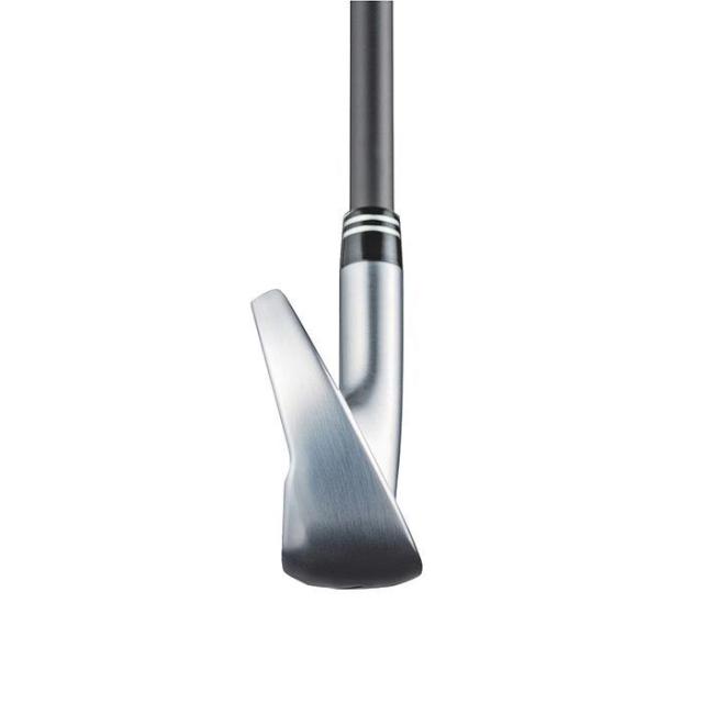 実打点とスイートスポットを一致させるセンター重心設計