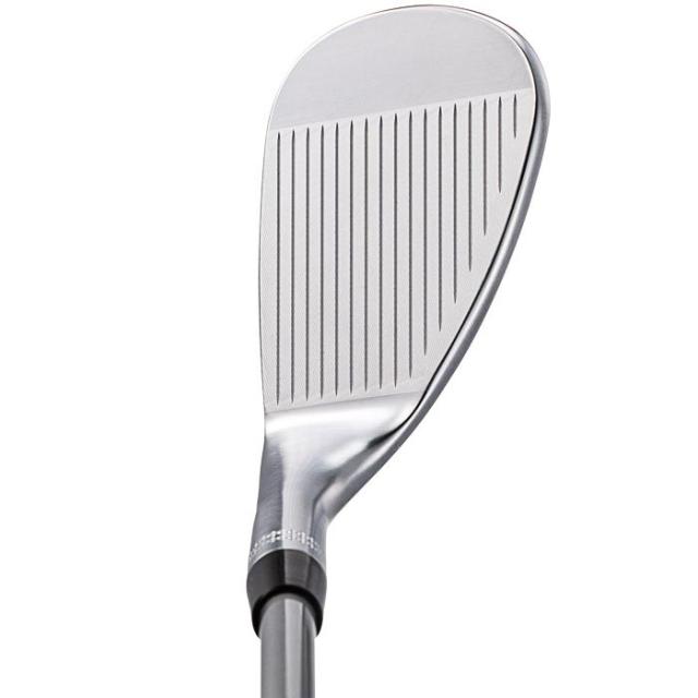 プロのフィードバックで改良を重ね、約19カ月で完成したフォルム