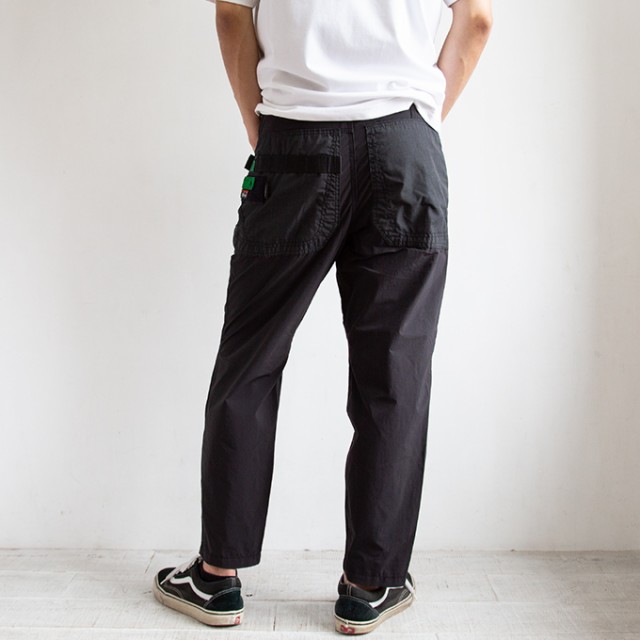 NANGA × H.A.K.U MOUNTAIN SUPPLY ナンガ × ハク マウンテン サプライ 」 CHILLOUT TAPERED チルアウト  テーパード カラーパンツ HK-S107 / H.A.K.U パンツ クライミングパンツ カラーパンツ ナンガ コラボ TAKIBI ルーズ 登山  アウトドア キャンプ フェス ※の通販はau