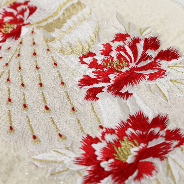 新作登場低価 振袖 半襟 刺繍 孔雀と牡丹刺繍 ラメ ブライダル 礼装 色内掛 和婚 ママ振袖 結婚式 成人式 卒業式の通販はau PAY マーケット - キモノカフェ|商品ロットナンバー:478159734 数量限定2022
