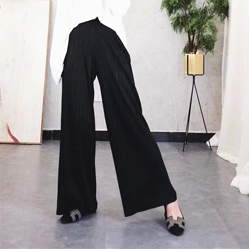 ロットナン△ パンツ 九分丈 白 黒系の通販はau PAY マーケット - URUBEI(ウルベイ) au PAY マーケット店|商品ロットナンバー:38 レディース ワイドレッグパンツ 涼しい 薄手 細見え 新作 体型 体型カバー 人気 カテゴリ