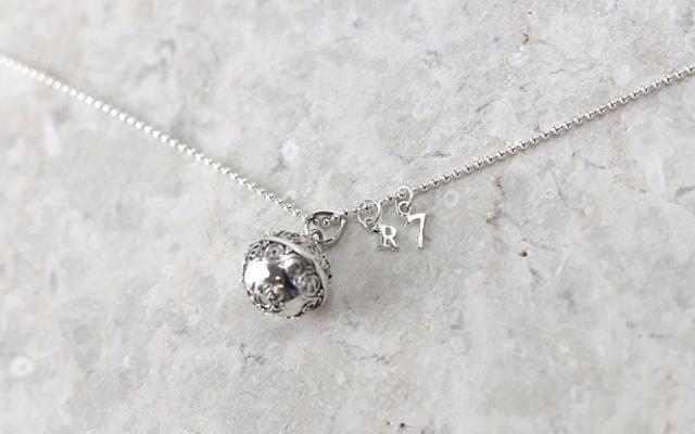 イニシャル&ナンバーの組み合わせもかわいい！