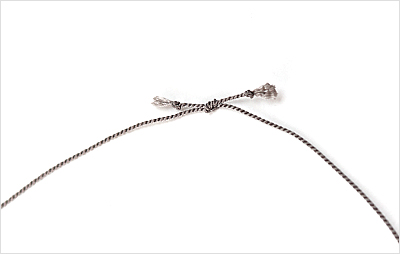 シルクネックレス 金属アレルギー対策