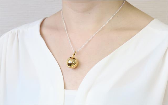 ゴールドのネックレストップ