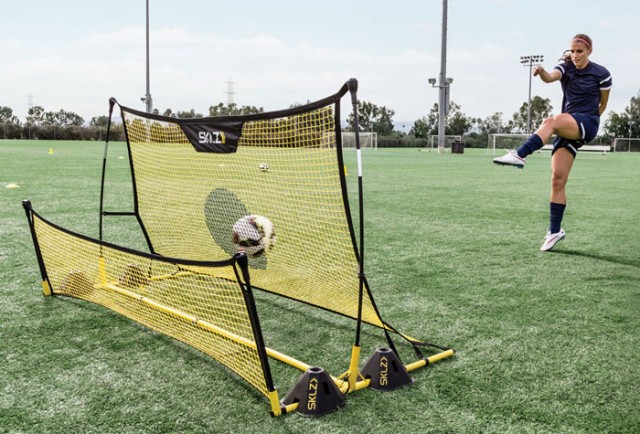 SKLZ/スキルズ クイックスター サッカートレーナー（QUICKSTER SOCCER