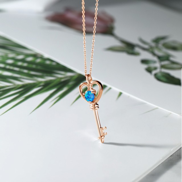 最新作低価 ネックレス レディース 0.5カラット シミュレイテッド ブルーオパール ペンダント シルバー925 ピンクゴールドコーティング キー 鍵 ハーの通販はau PAY マーケット - Gem Stone King ジュエリー専 豊富な通販