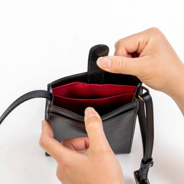 シビラ スマホショルダー sybilla シルクロ レディース 財布 本革 スマートフォン ショルダー ポーチ スマホポーチ ブランド コンパクト 5471235 シビラ スマホショルダー sybilla シルクロ レディース 財布 本革