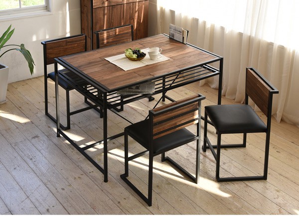 木の温もりが伝わる