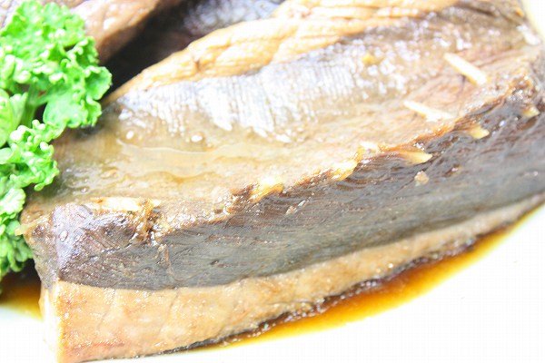 まぐろ血合い煮付け１