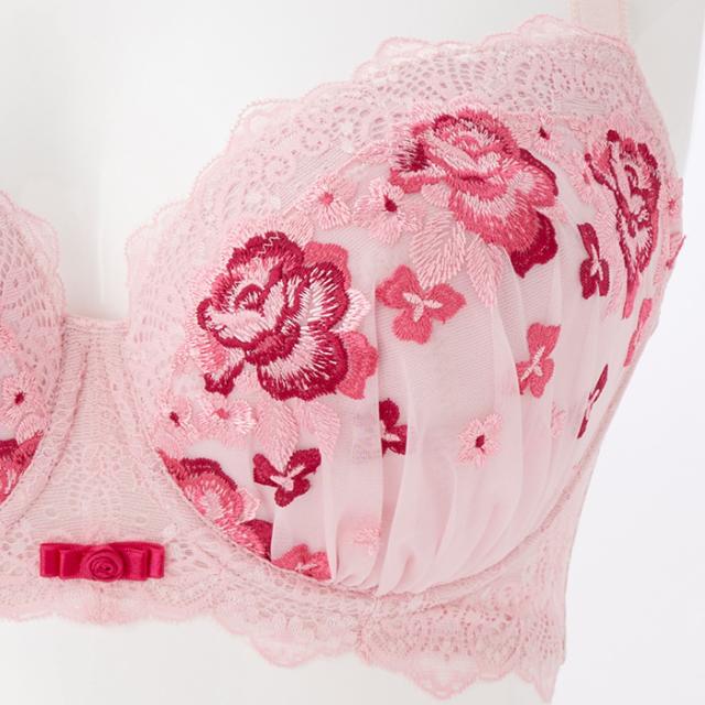 グラーティアブラ