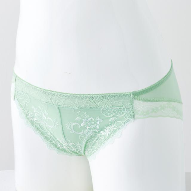 ミーティスショーツ