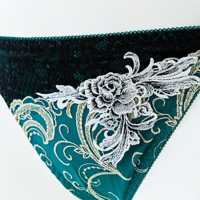 エステラショーツ