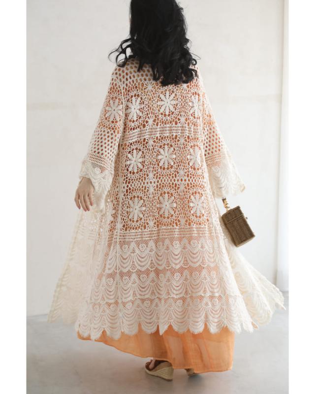 再入荷8月9日 美しい柄を纏うクロシェロングカーディガン cawaii