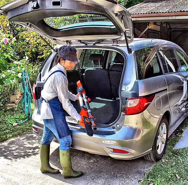 トランクに入れ車で持ち運べる