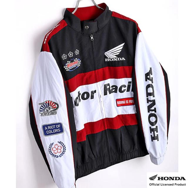 ブラック×ワインの斜め画像。