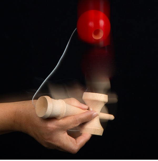 昔なつかしけん玉