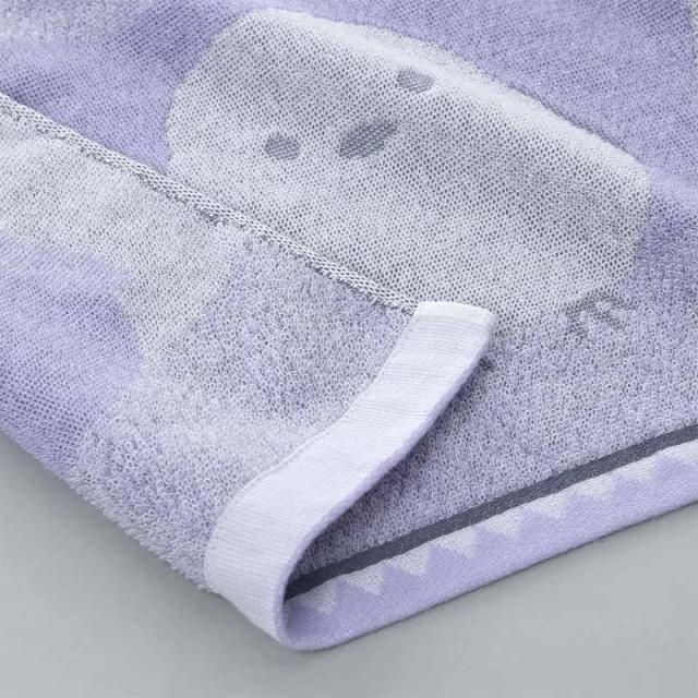 シマエナガ今治バスタオル(パープル)の端の拡大写真。