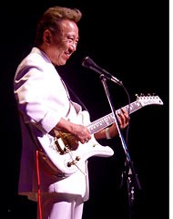 寺内タケシさん僕の髪フッサフッサ