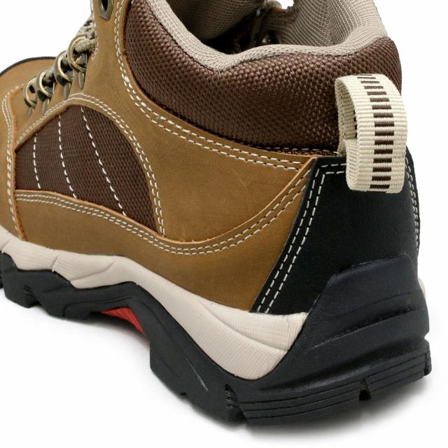 防水 トレッキングシューズ