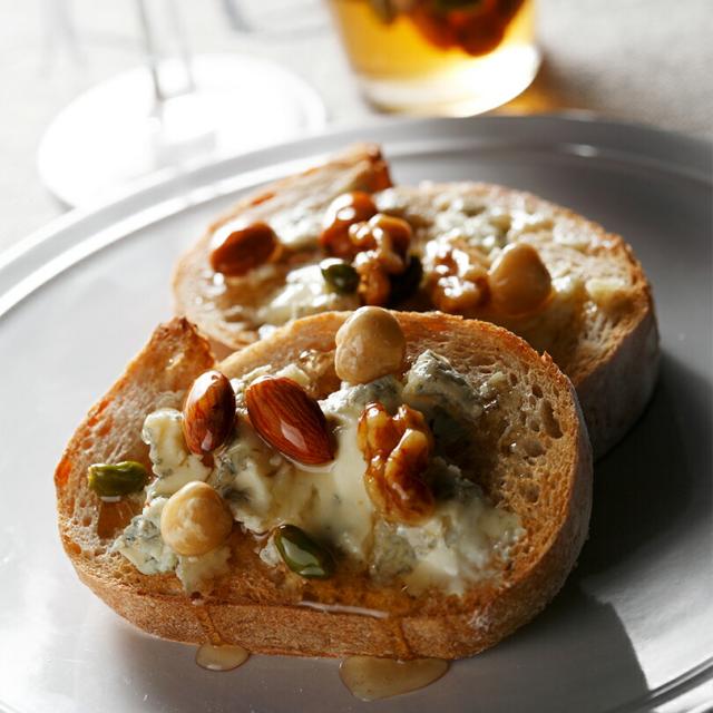 北海道 ハニーナッツ (北海道ハチミツ) 《5個セット》 ノースファームストック 北海道 お土産 ロースト ナッツ はちみつ アーモンド くるみ ヘーゼルナッツ ピスタチオ ミックスナッツ パン ケーキ アイスクリーム ヨーグルト 肉料理 ギフト プレゼント お取り寄せ 送料無料