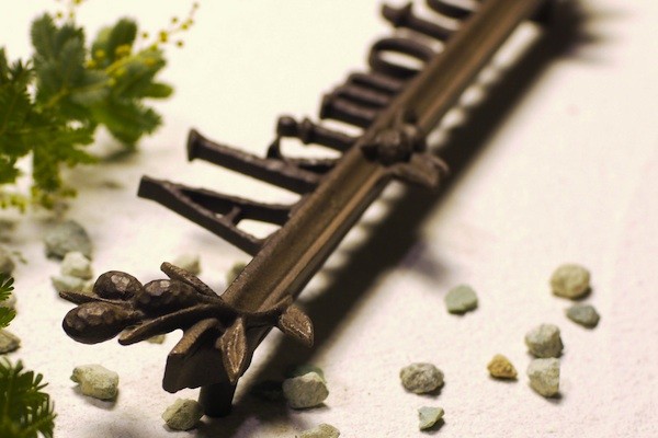 ディーズガーデンのアルミ鋳物表札A-08