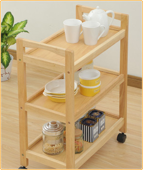 スッキリ収まる2段の棚板