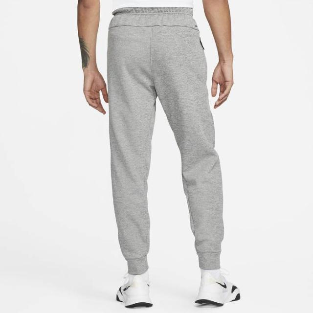 ナイキプロNP TF THERMA-FIT サーマSPHRパンツ　グレーS スウェットジョガーパンツ NP TF THERMA-FIT サーマ SPHR パンツ