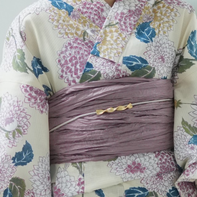 得価国産 浴衣 青 青みどり 黄緑 ベージュ 菊 昭和初の通販はau PAY マーケット - utatane|商品ロットナンバ セット 3点セット(浴衣/帯/下駄)日本製生地 国内染色 和歌山染工 白 きなり 紫 ラベンダー 国産在庫