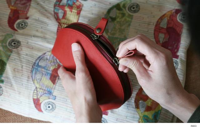 どこからでも開ける、便利なダブルファスナー