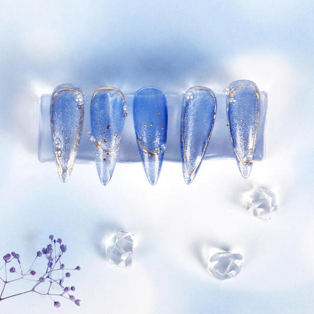 人気のアート!マグネットネイルをキャッツアイカラージェルでお好みのデザインに