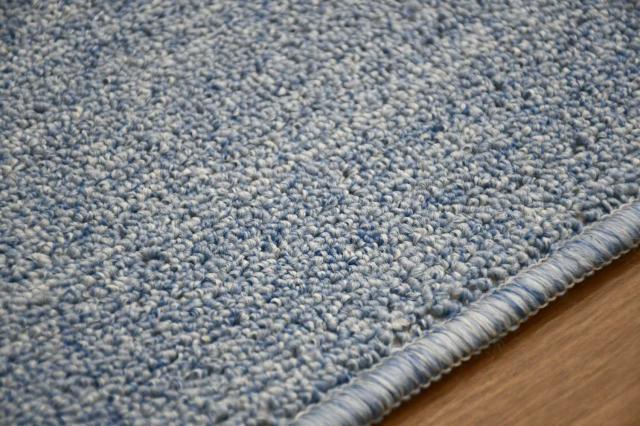 防音カーペット ブルー