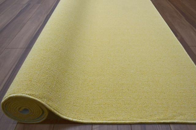 カーペット 黄色