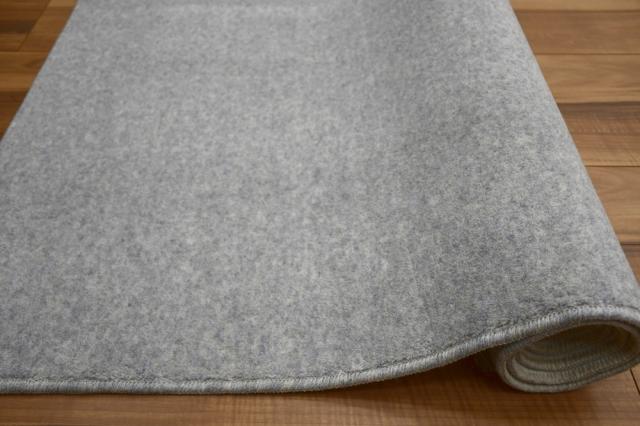 絨毯グレー
