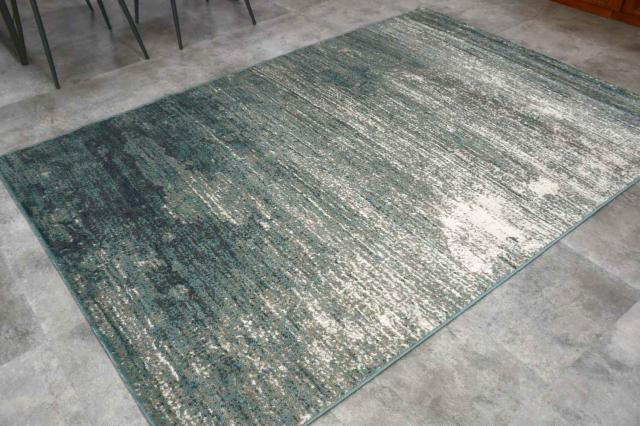 ラグベージュ系