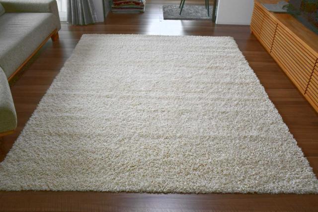 ラグホワイト系