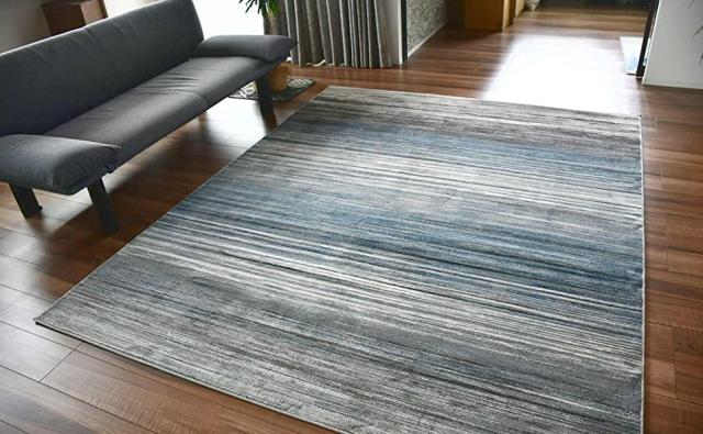 おしゃれなラグ