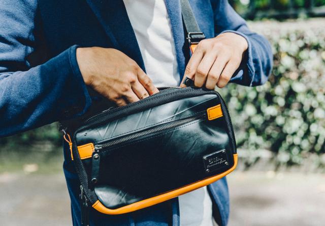 SEAL (シール) トラベルミニショルダーバッグ (ネイビー)