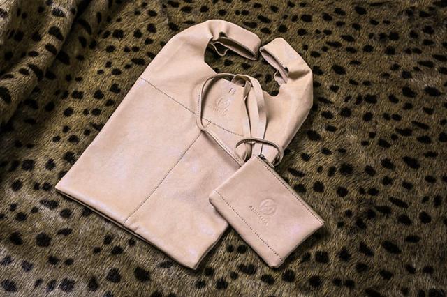 ANIMALIAアニマリアのポーチ Goat Skin Pouch05