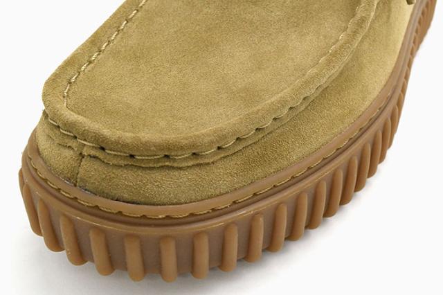 CLARKSクラークスのブーツ トーヒル03