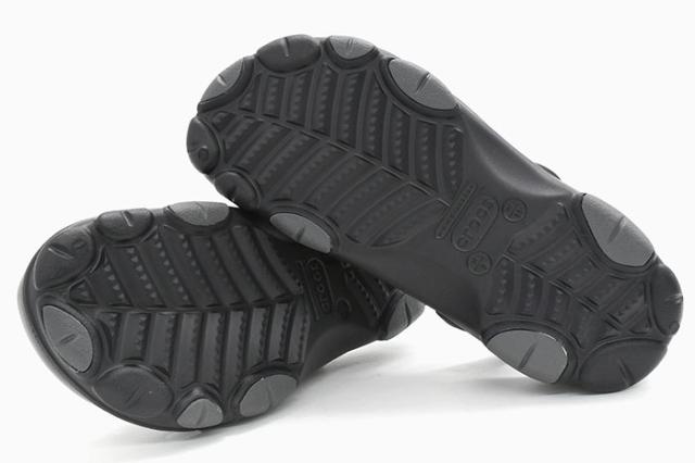 crocsクロックスのサンダル クラシック オール テレイン クロッグ07