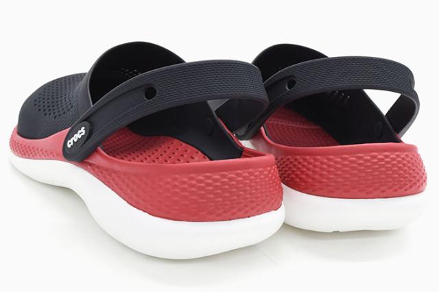crocsクロックスのサンダル ライトライド 360 クロッグ04