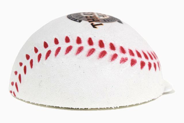 HUFハフのステッカー THRASHER Grand Slam Ball Sticker04