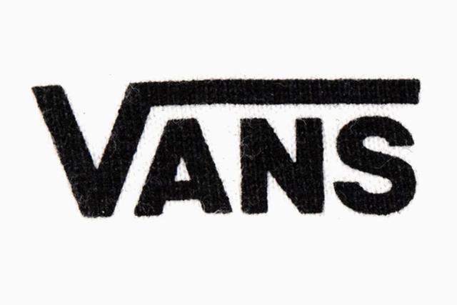 VANSバンズのTシャツ Left Chest Logo06